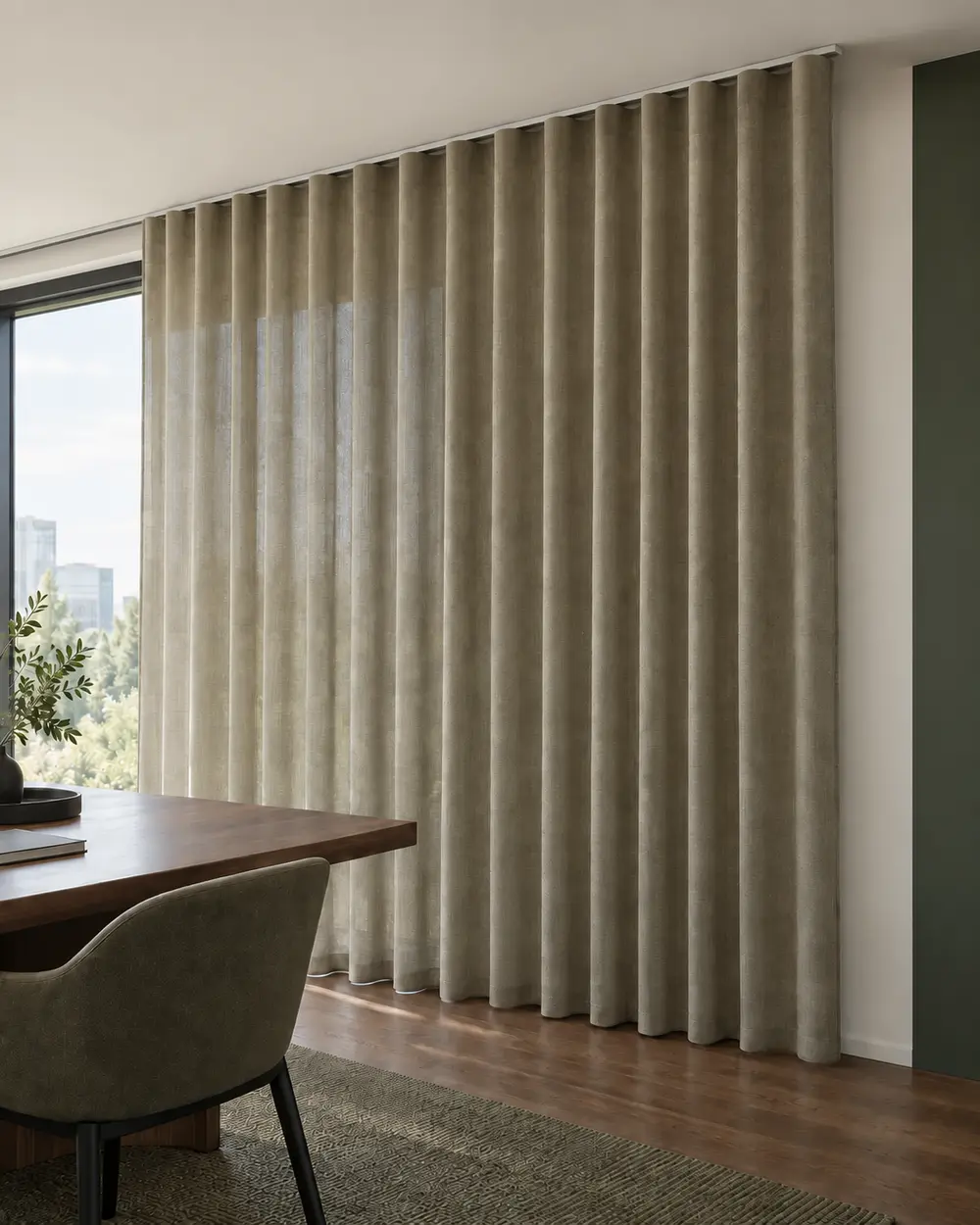 Slim visible surface-mounted track with a close Wave heading and concealed motor